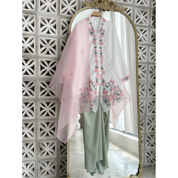 Hawa Kebaya Labuh - (SIZE M)